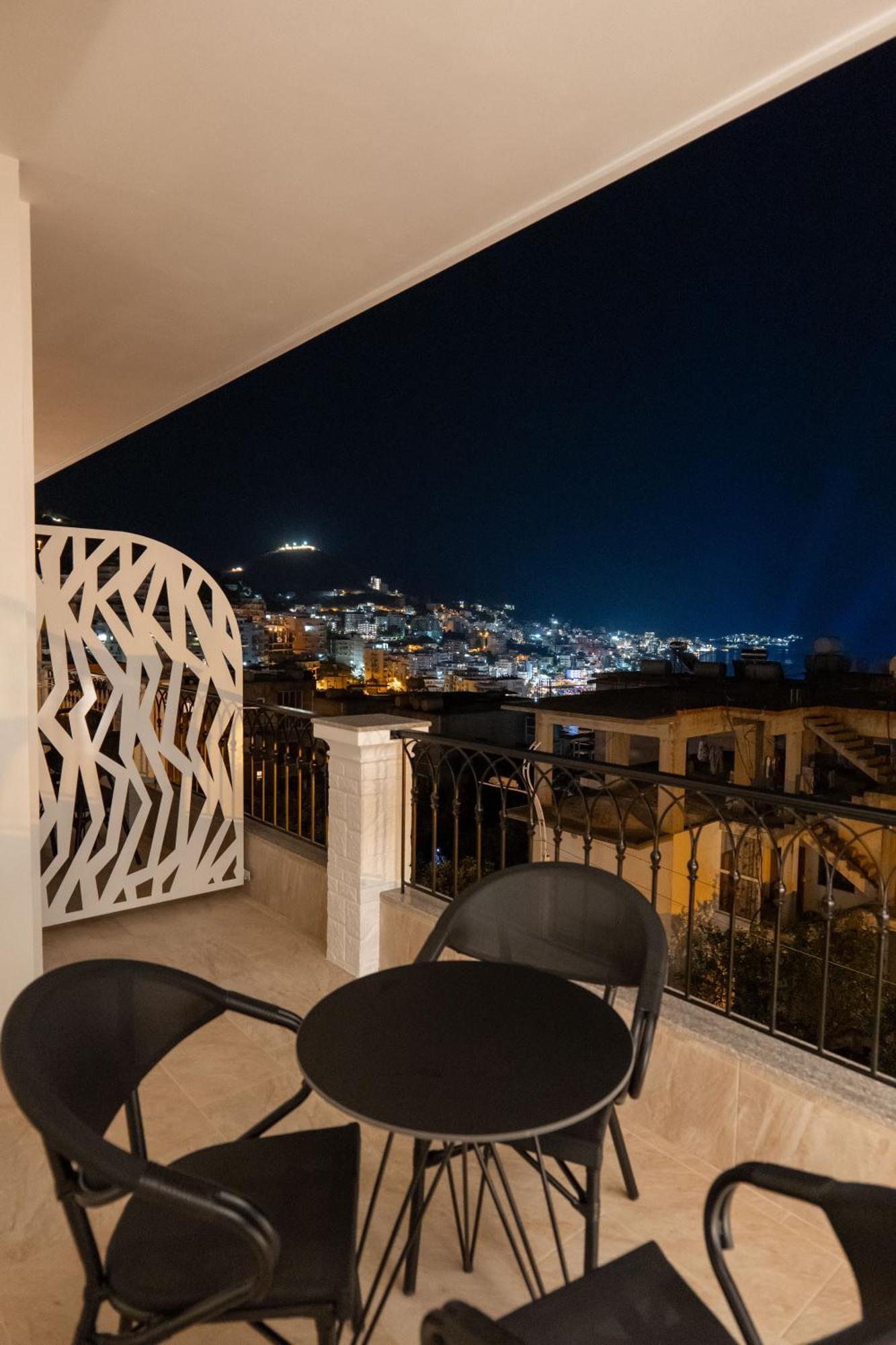 Kamara Hotel *