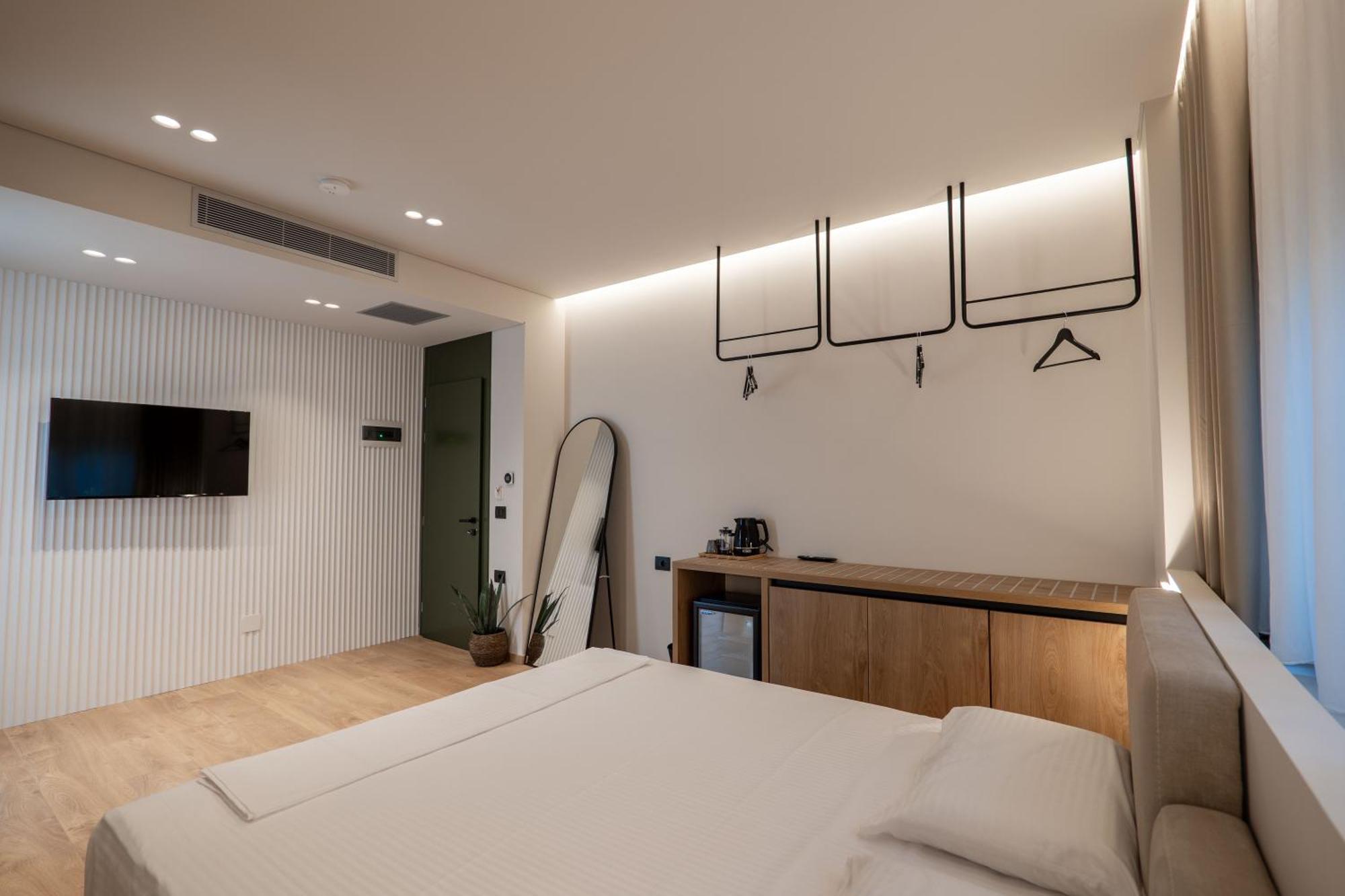 Kamara Hotel *