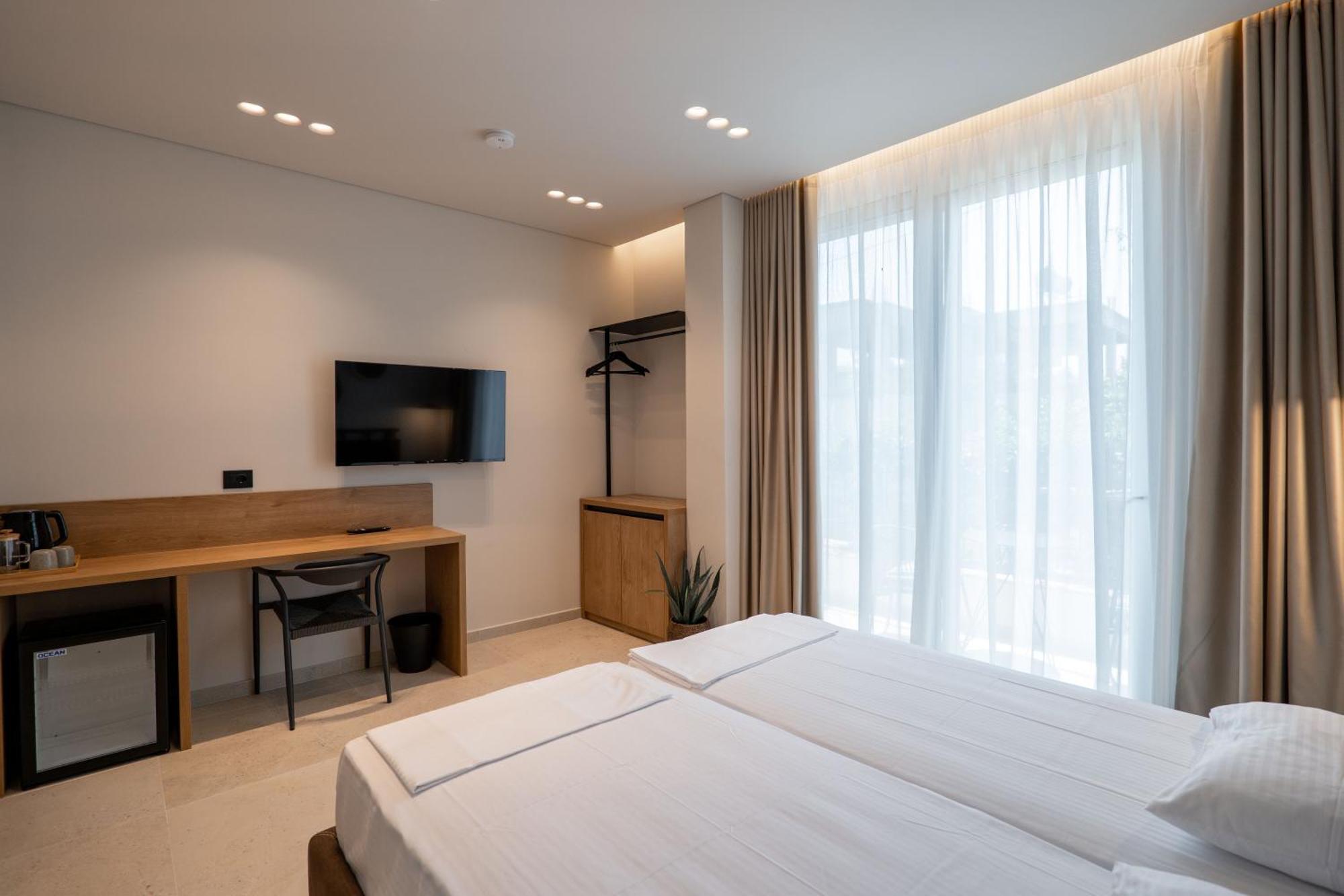 Kamara Hotel