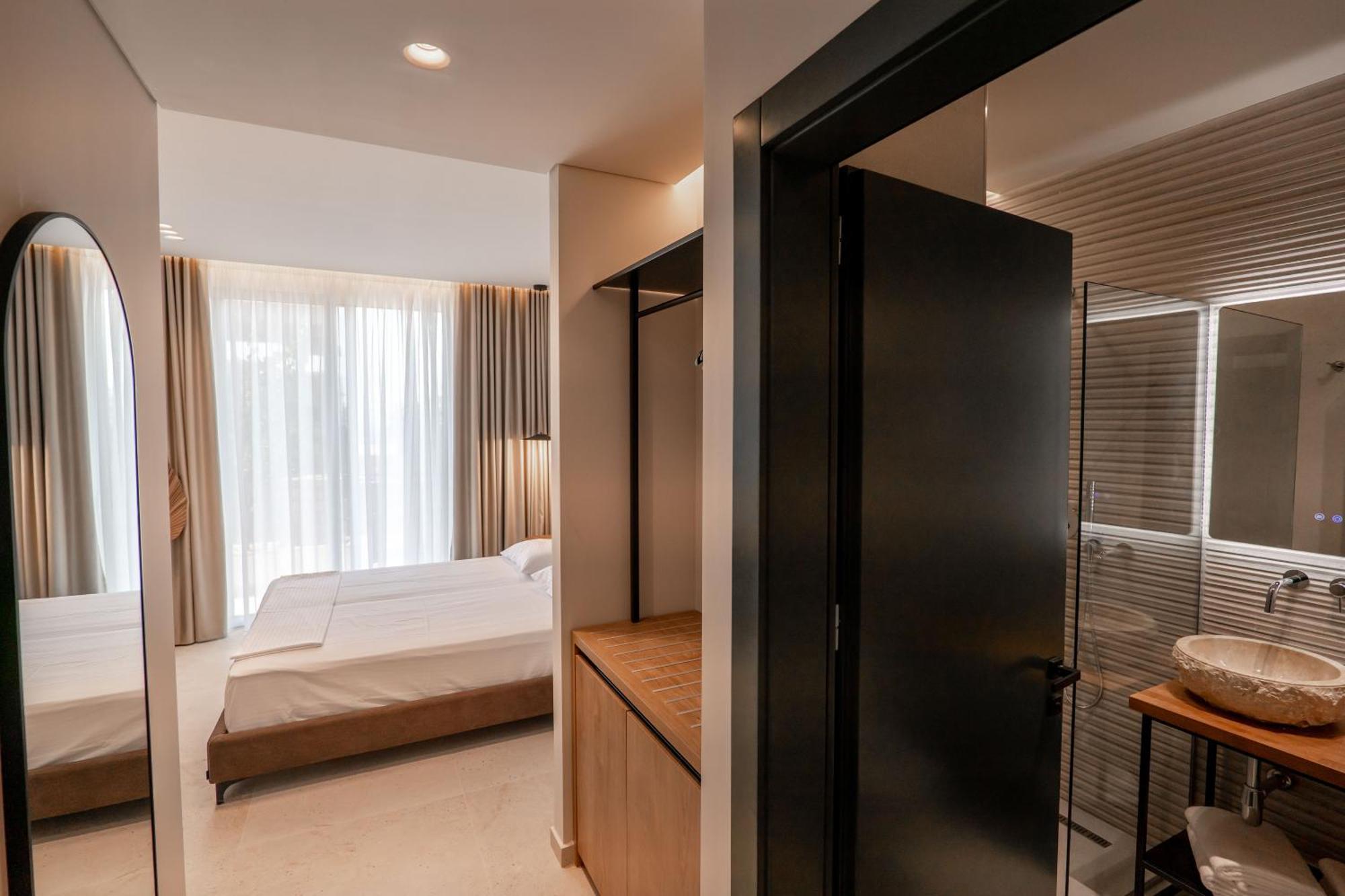 Kamara Hotel